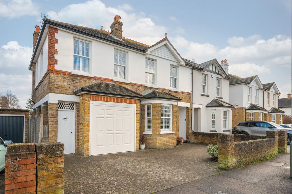 Property photo 1 of 30