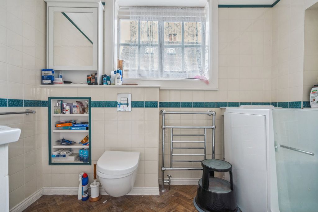 Additional image 17 of 5 bed detached house for saleElm Park Road, Pinner HA5