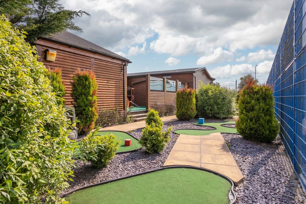 Property photo 2 of 18 Abi Vista 2012 Car0028274 129727587.Jpeg