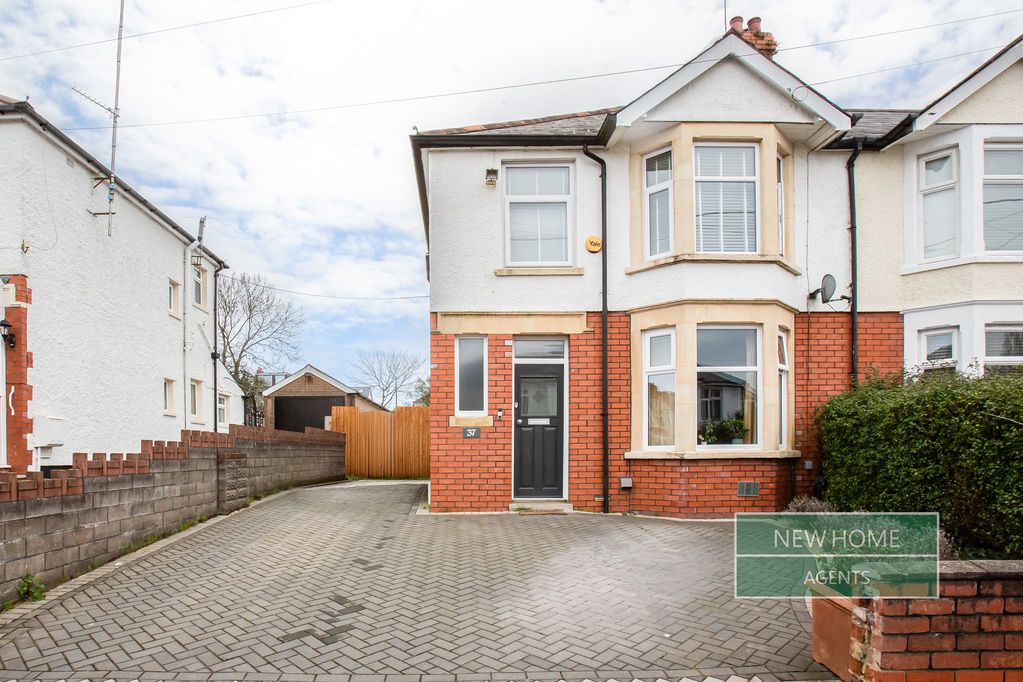 Property photo 1 of 28 Photo 3