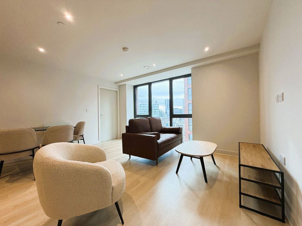 Property photo 2 of 18