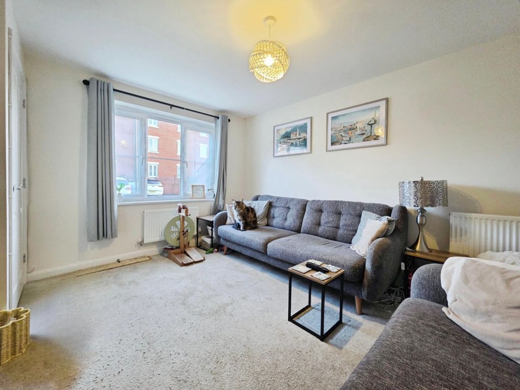 Property photo 2 of 10 Pbox-Img.Jpg