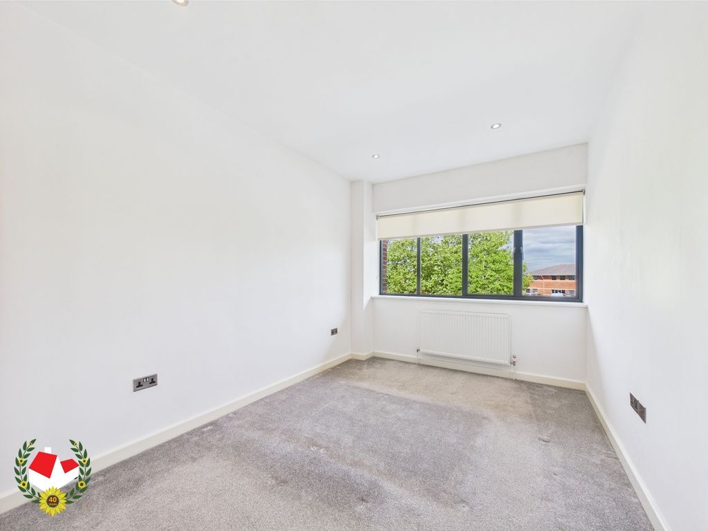Property photo 3 of 11 Photo 2