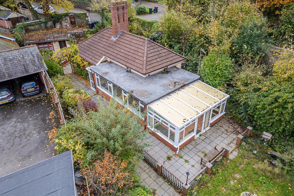 Property photo 2 of 41 Cliff Lodge, 13 Old Teignmouth Road, Dawlish Ex7 0