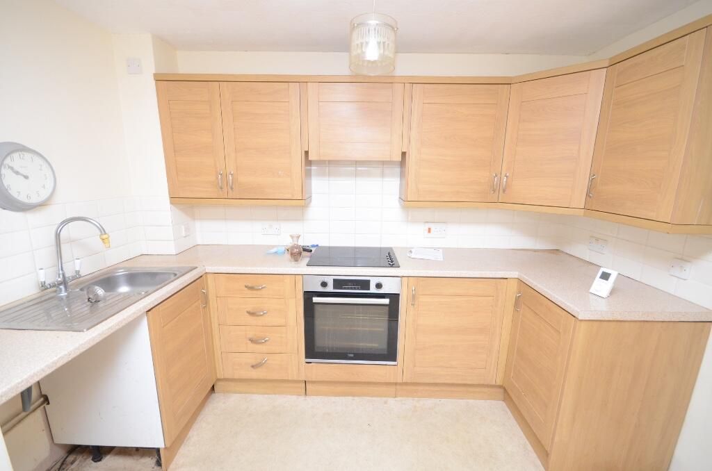 Property photo 3 of 6