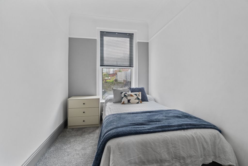 Property photo 1 of 7 0020