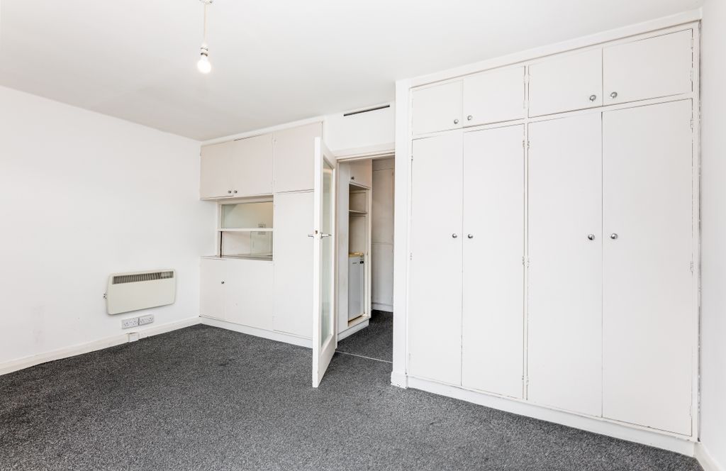 Property photo 2 of 2 Sarah Swift House...