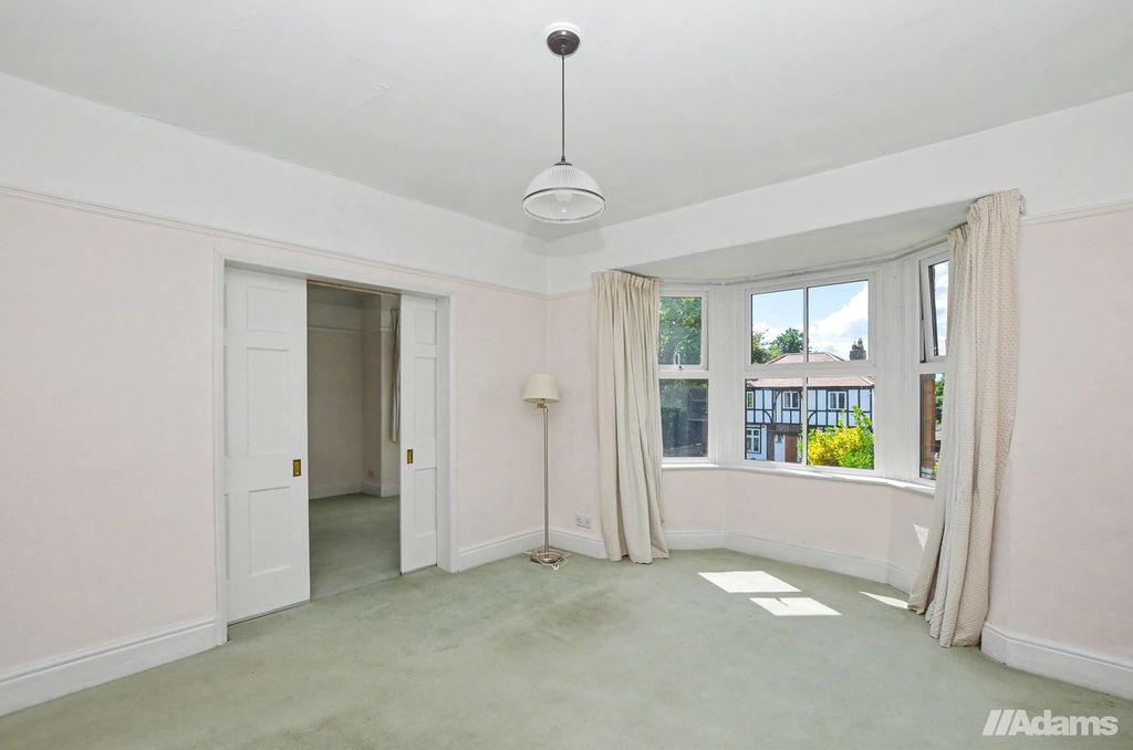 Property photo 3 of 41