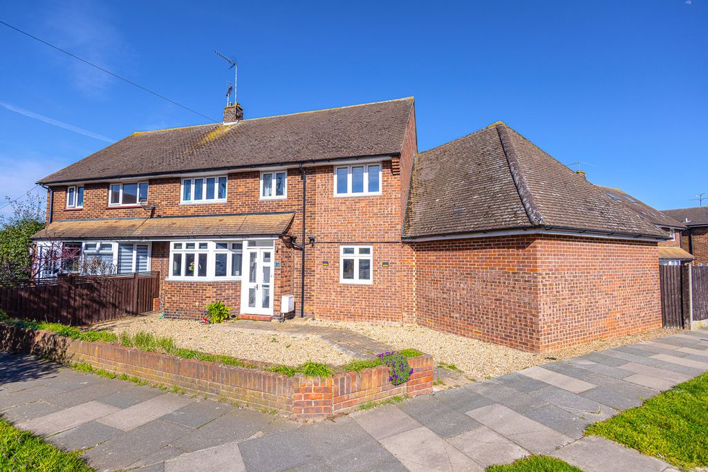 Property photo 1 of 35