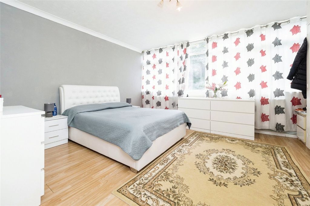 Property photo 3 of 15 Picture No. 04