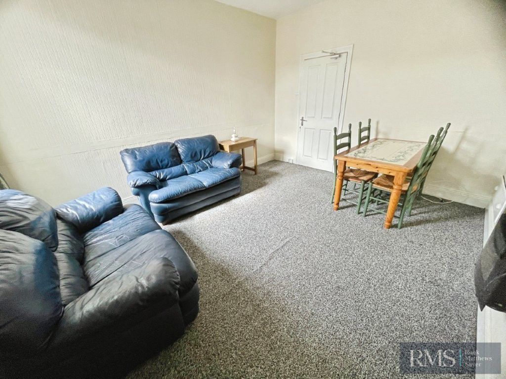 Property photo 3 of 10 Photo 7