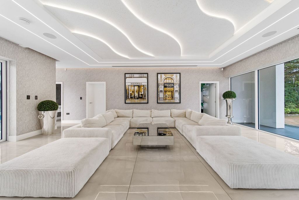 Property photo 3 of 50