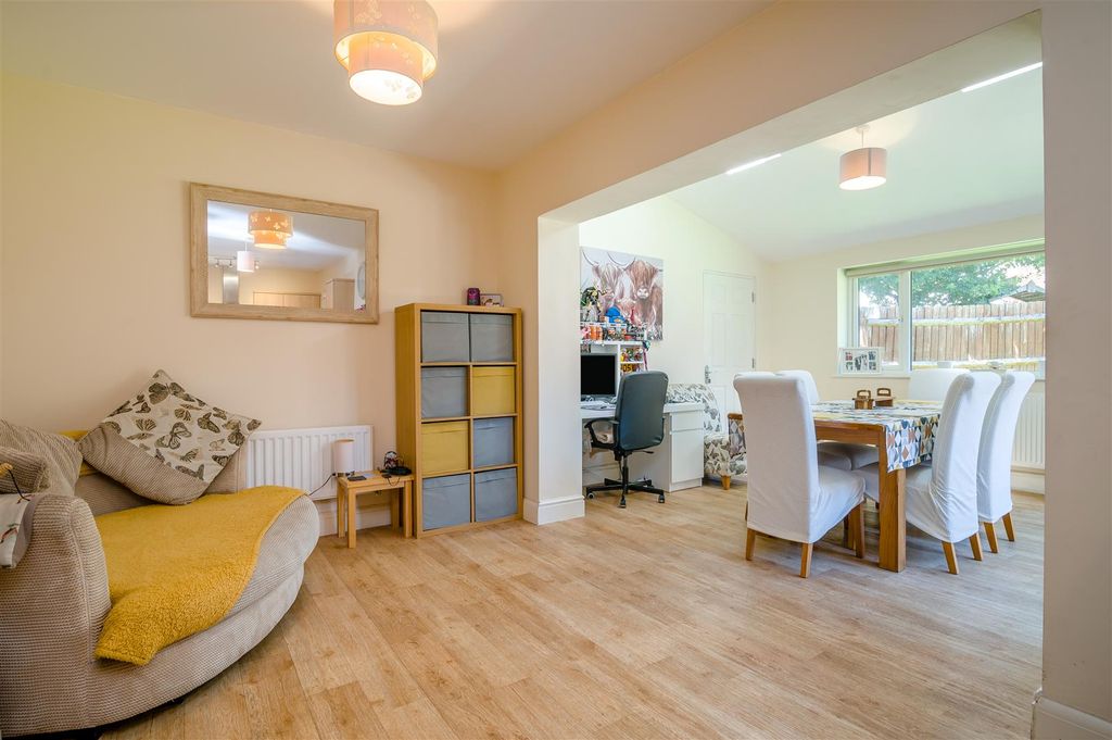 Property photo 1 of 30