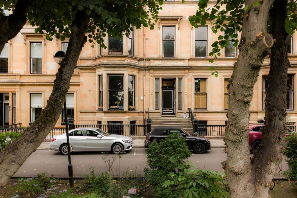 Property photo 1 of 35