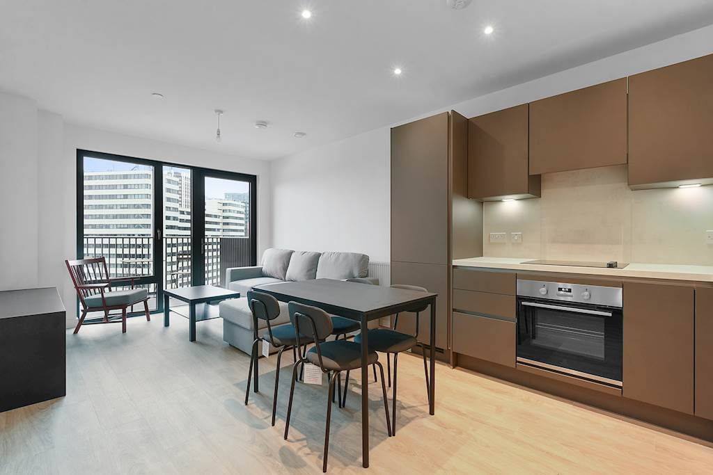 Property photo 3 of 11