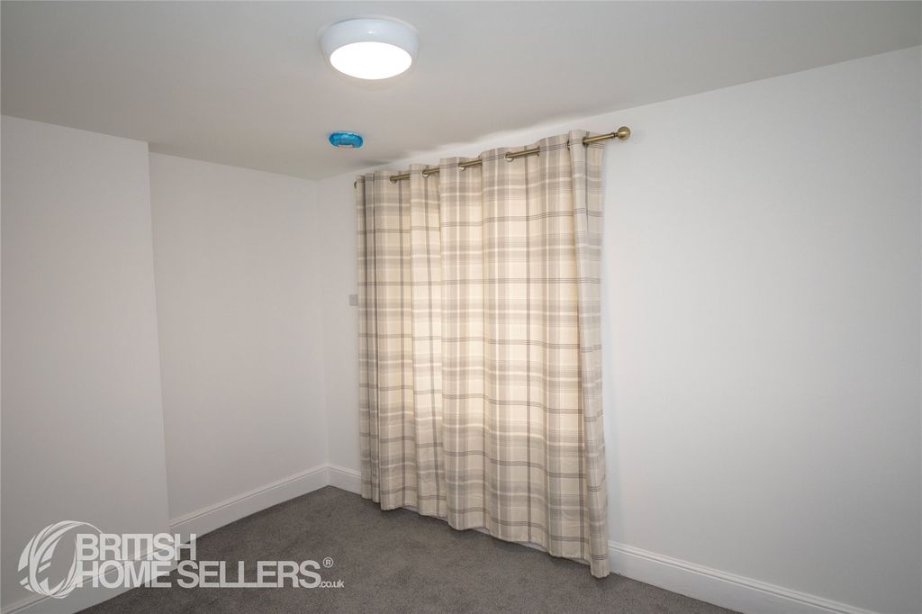 Property photo 3 of 9 Picture No. 07