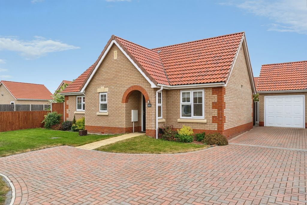 Property photo 1 of 19