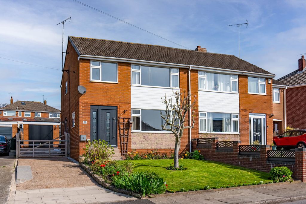 Property photo 1 of 35