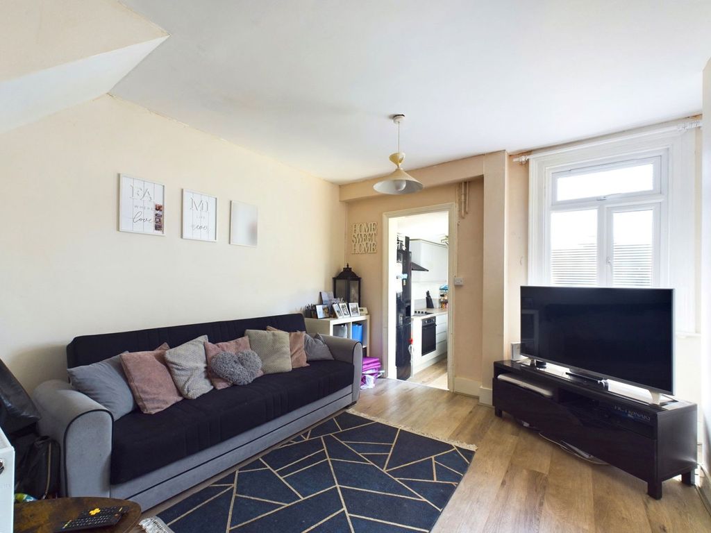 Property photo 3 of 8 Cam02619G0-Pr0251-Still003_1719300788563