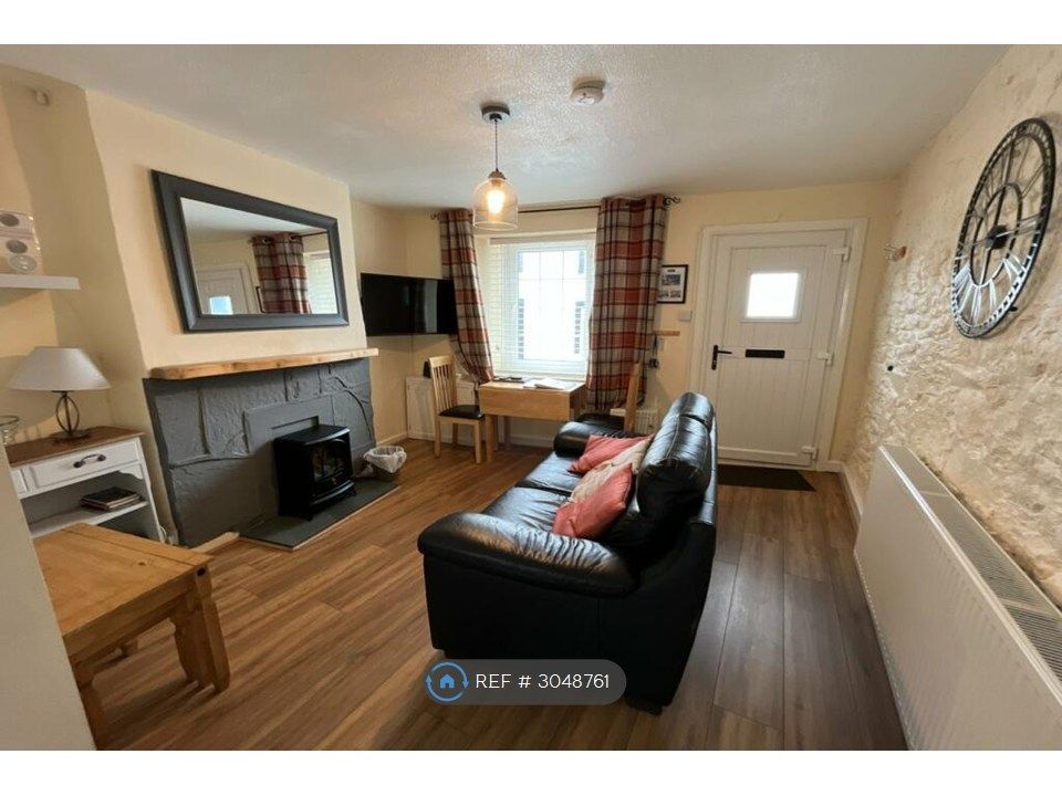 Property photo 2 of 9 Living Room