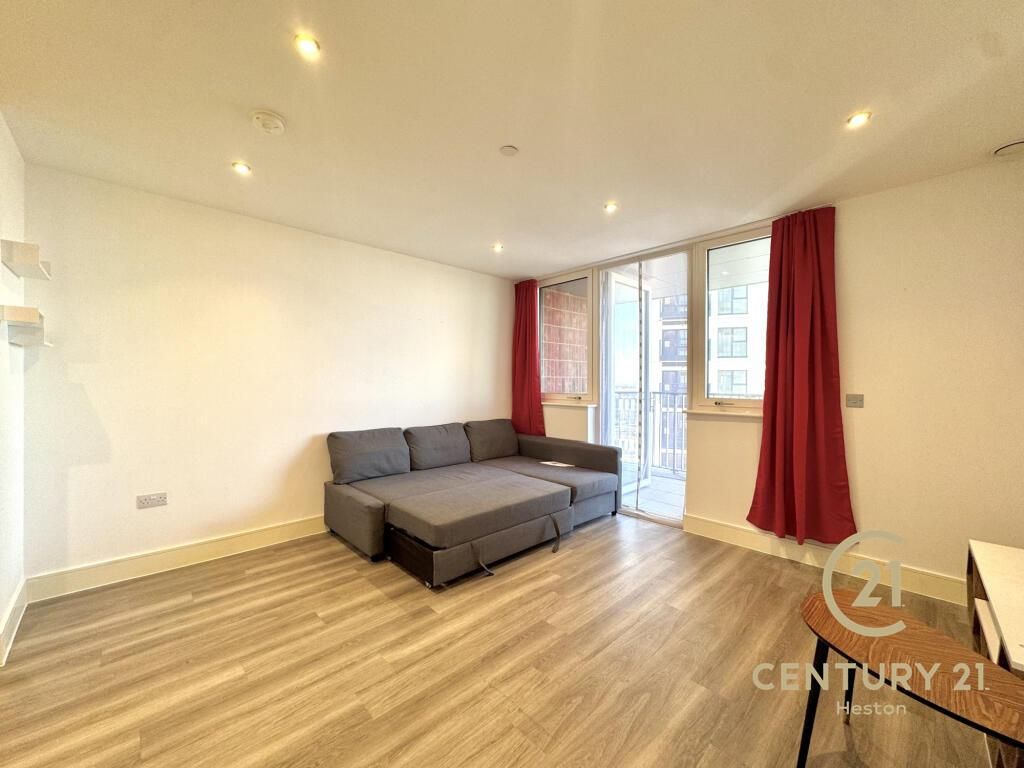 Property photo 2 of 10