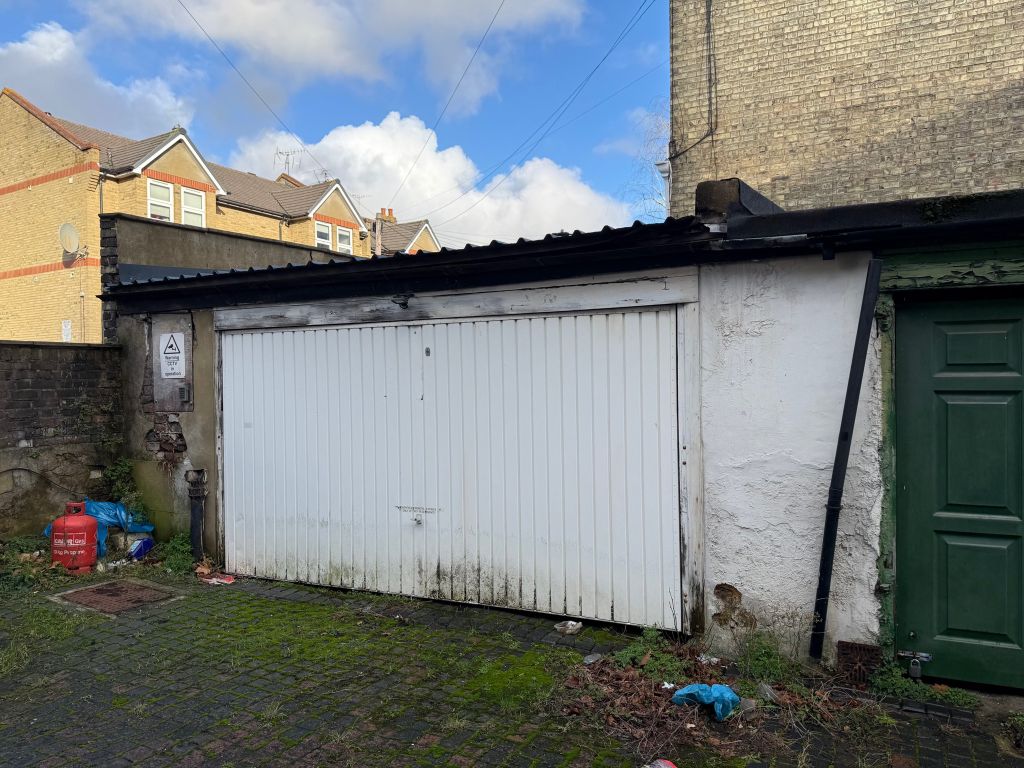 Property photo 1 of 6 Photo 1