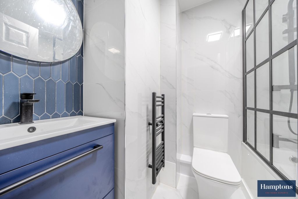 Property photo 3 of 12 3B5288Ca-d759-45A...