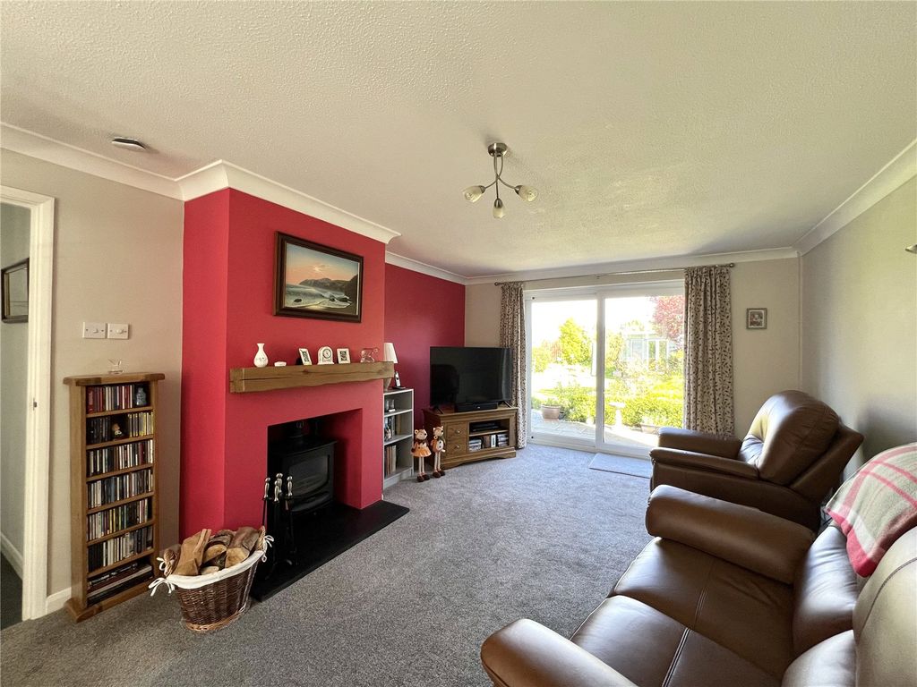 Property photo 2 of 22 Picture No. 03