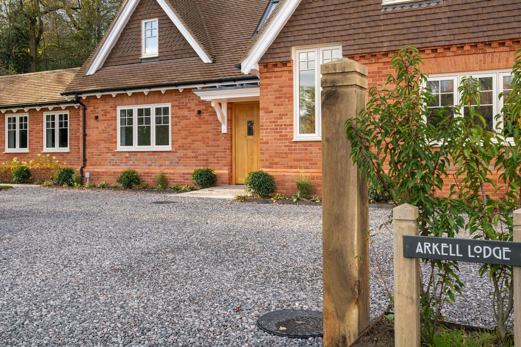 Property photo 3 of 14