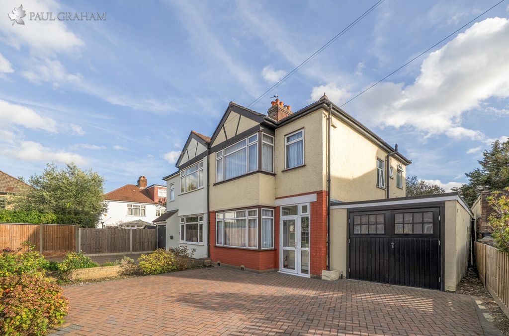 Property photo 1 of 18 6Eb07714-5c94-4Af0-A17A-46Cbe372554B