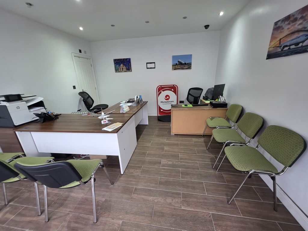 Property photo 2 of 3