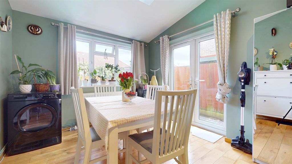 Property photo 2 of 14 03172025_121605.Jpg