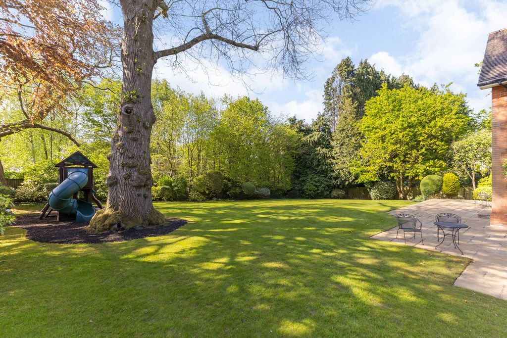 Property photo 2 of 22