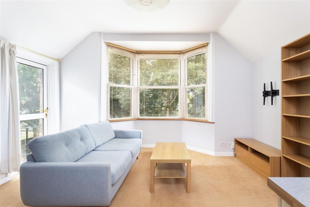 Property photo 3 of 9 Helliwell &amp; Co