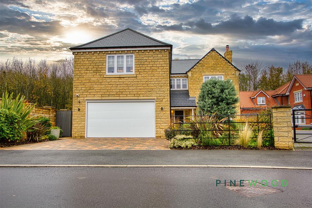 Property photo 1 of 47 Front