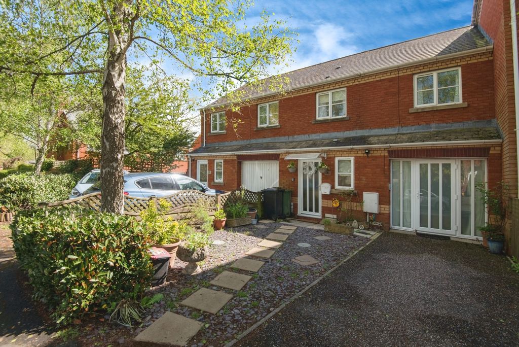 Property photo 1 of 15 Front