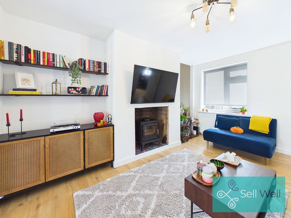 Property photo 2 of 30 Living Room