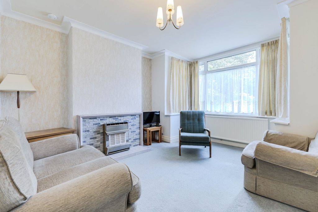 Property photo 2 of 16 Picture No. 02