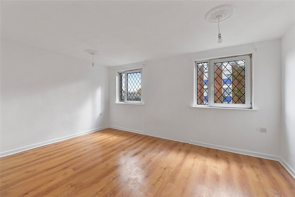 Property photo 1 of 9 Picture No. 02