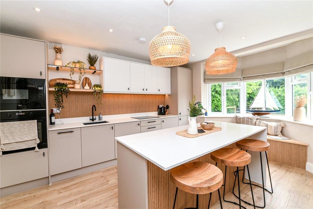 Property photo 2 of 15 Picture No. 02