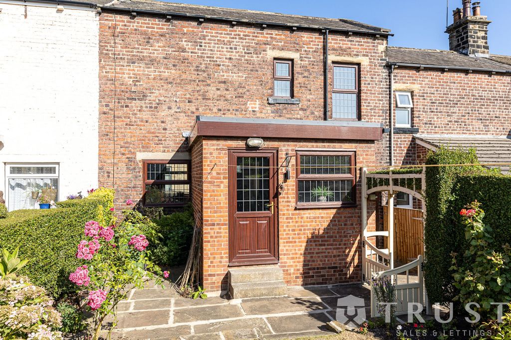 Property photo 1 of 37