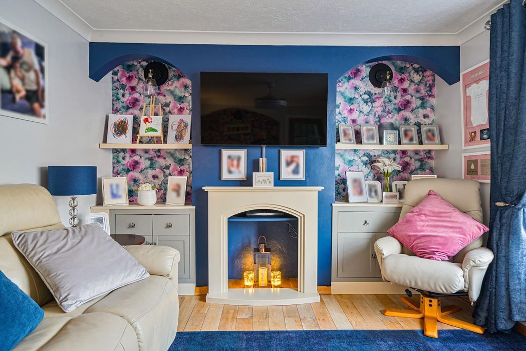 Property photo 3 of 27 1384485-23-6939Cefe9B536-Arw-1.Jpg