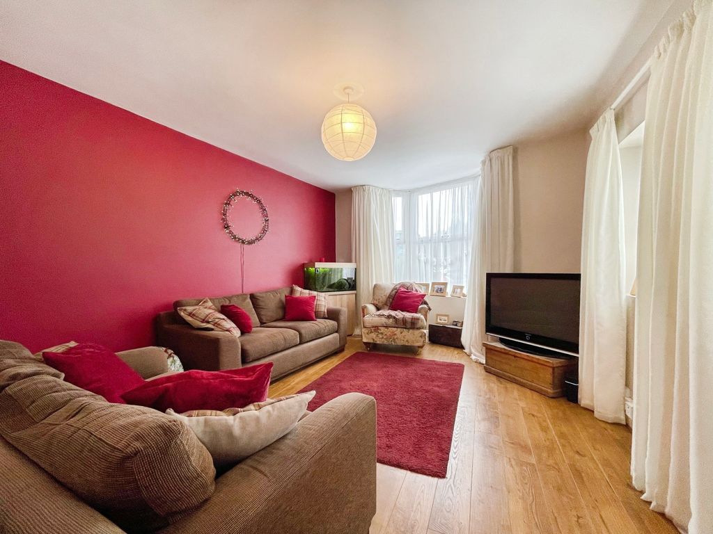 Property photo 3 of 22 1