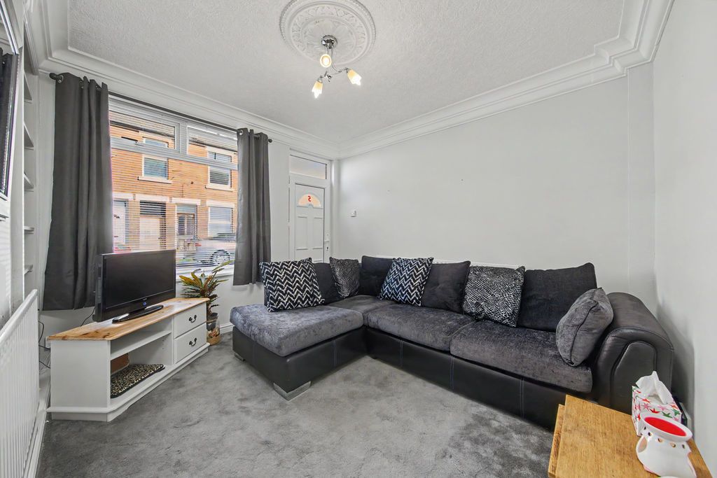 Property photo 2 of 21 Living Room