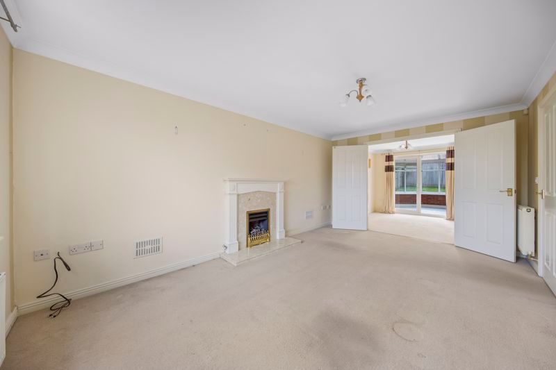 Property photo 2 of 28 Living-Room.