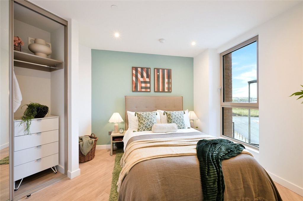 Property photo 2 of 16 Picture No. 20