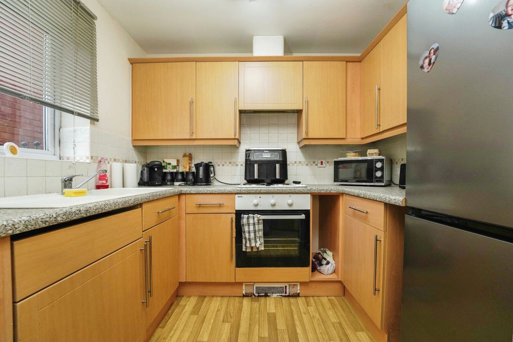 Property photo 3 of 17 Photography