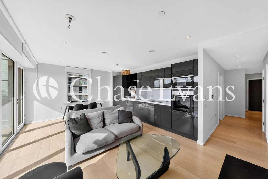 Property photo 2 of 14 Living Area