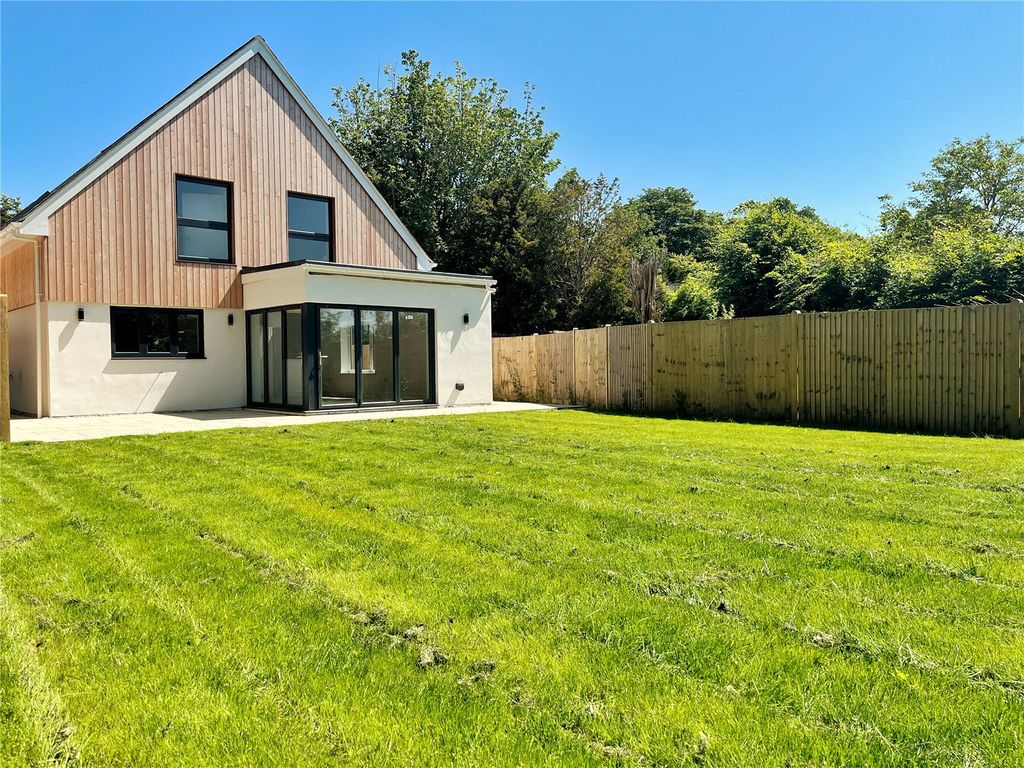 Property photo 1 of 30 Picture No. 32
