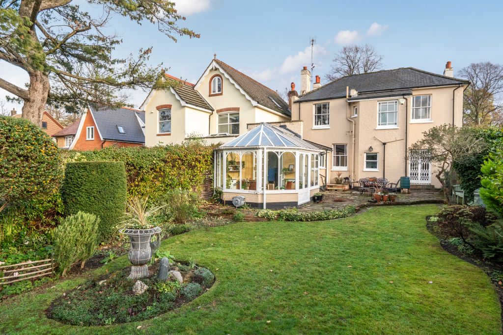 Property photo 2 of 16